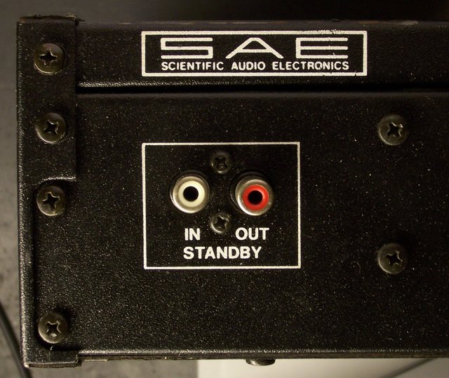 SAE amplifier standby input